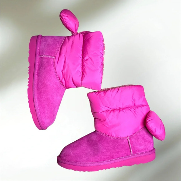 Brand New Pink Uggs - Size 4 - Picture 1 of 3